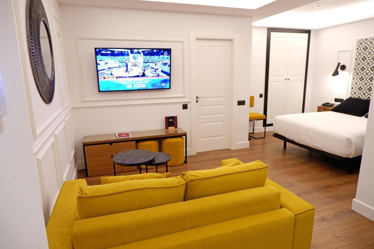 Hotel Colon Plaza バリャドリド エクステリア 写真